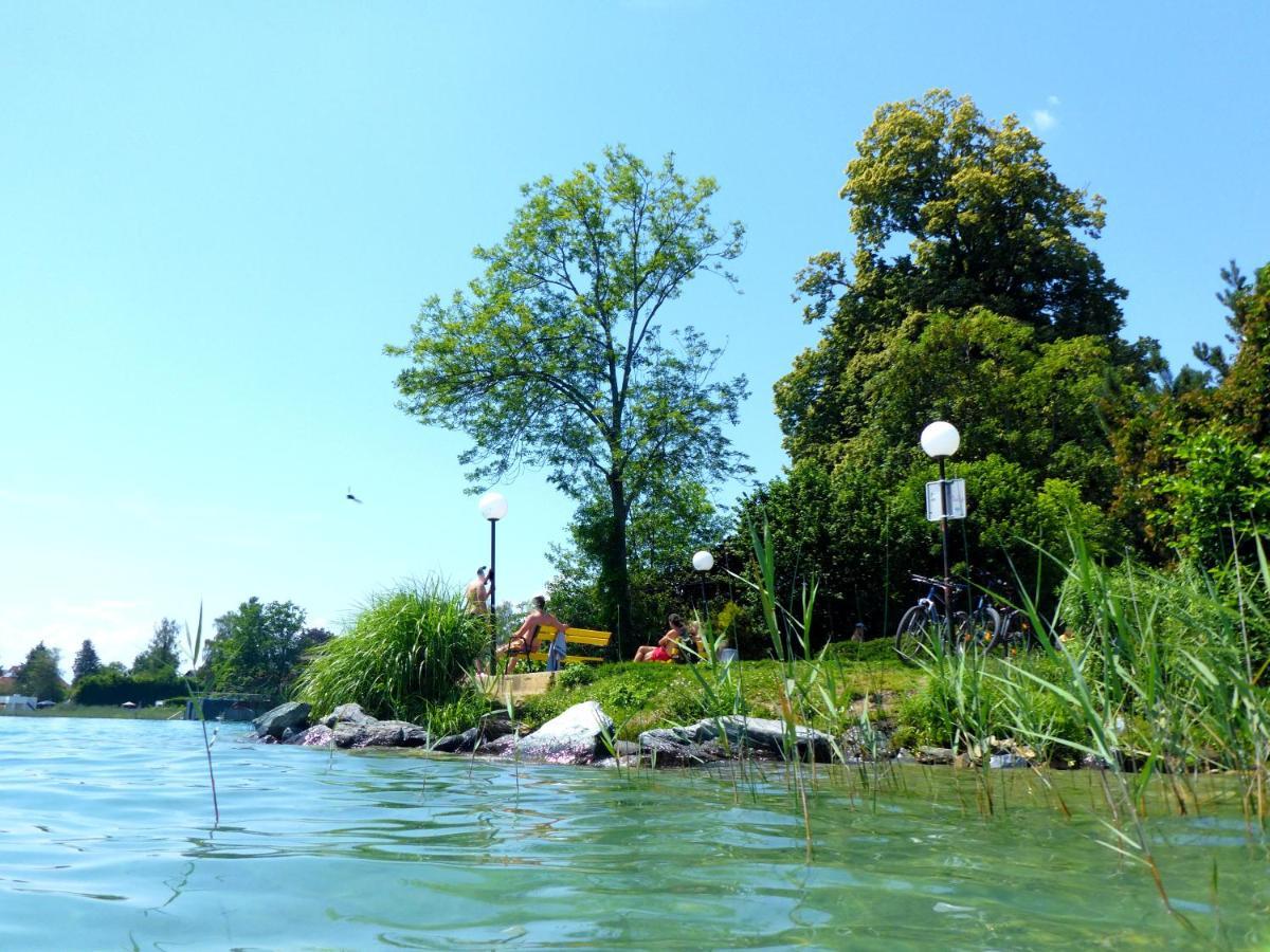 Hotel Garni Seeroesl Am Woerthersee , Kaernten 크롬펜돌프 외부 사진