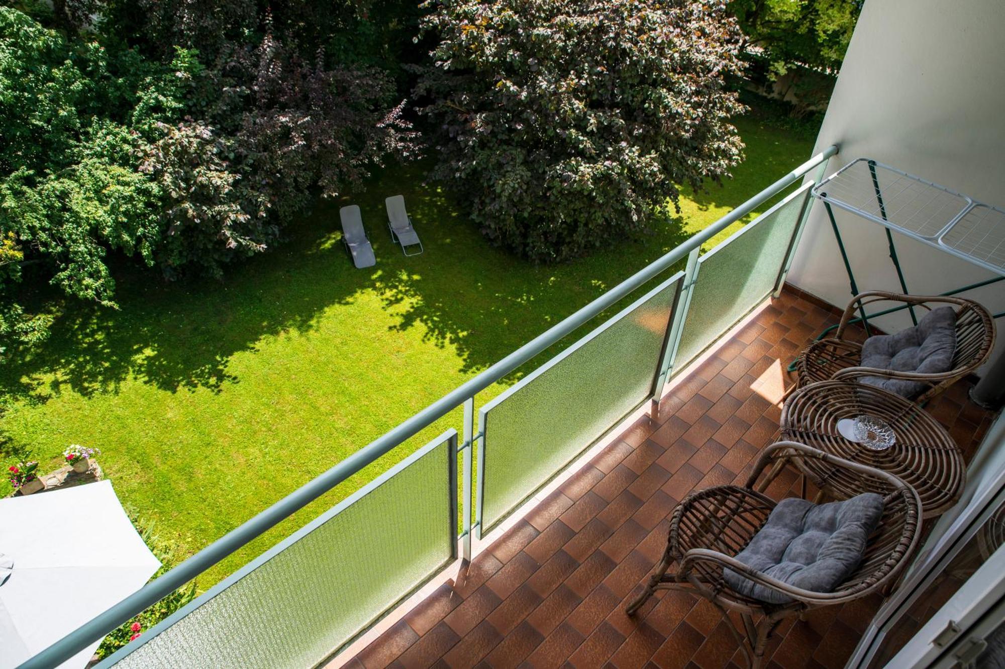 Hotel Garni Seeroesl Am Woerthersee , Kaernten 크롬펜돌프 외부 사진