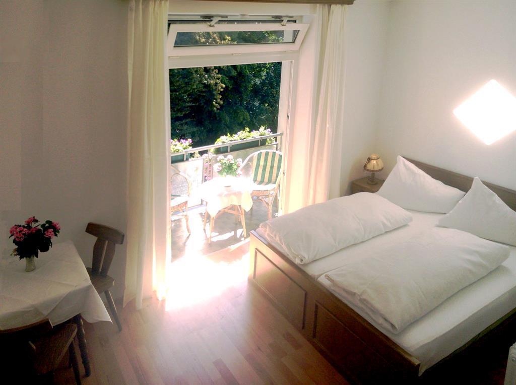Hotel Garni Seeroesl Am Woerthersee , Kaernten 크롬펜돌프 외부 사진