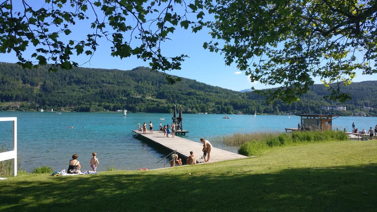 Hotel Garni Seeroesl Am Woerthersee , Kaernten 크롬펜돌프 외부 사진