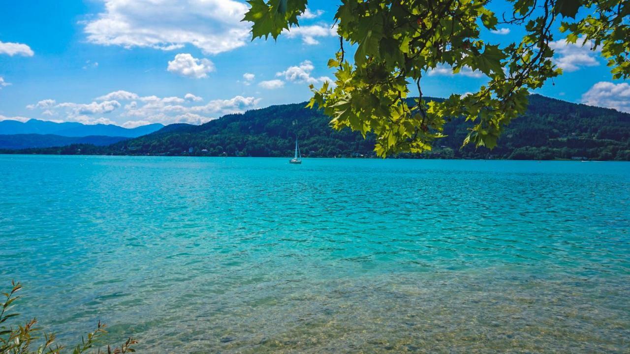 Hotel Garni Seeroesl Am Woerthersee , Kaernten 크롬펜돌프 외부 사진